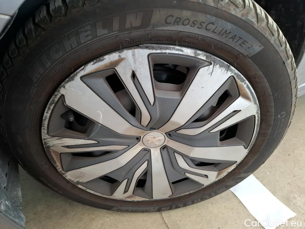  Peugeot  208  Active Business 1.5 HDi 100CV BVM6 E6d #138