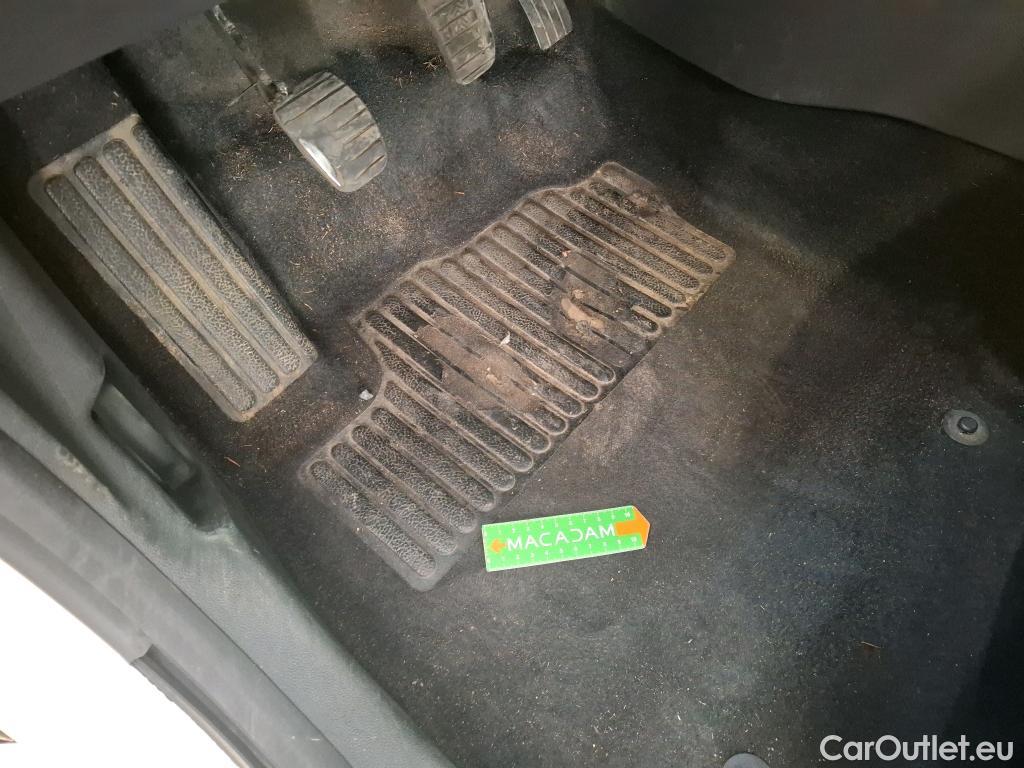  Renault  Captur  Business 0.9 TCe 90CV BVM5 E6 #1
