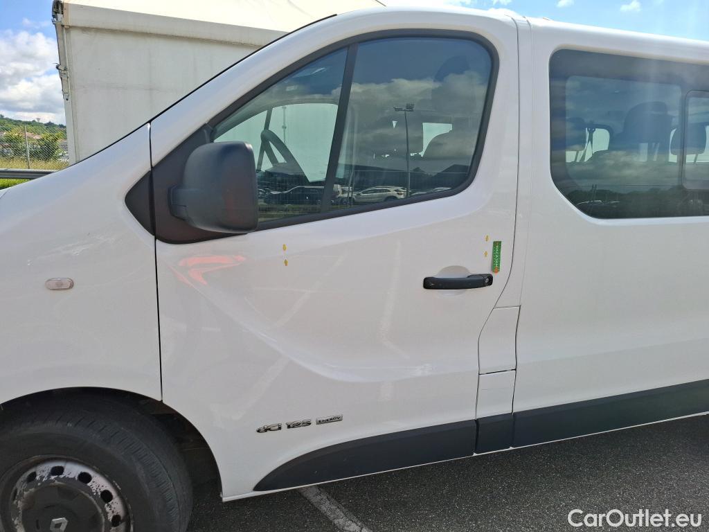  Renault  Trafic RENAULT  4p Combi Life L1 Energy dCi 125 9 places #116