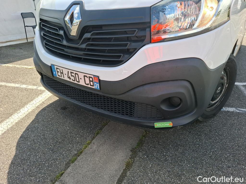  Renault  Trafic RENAULT  4p Combi Life L1 Energy dCi 125 9 places #1