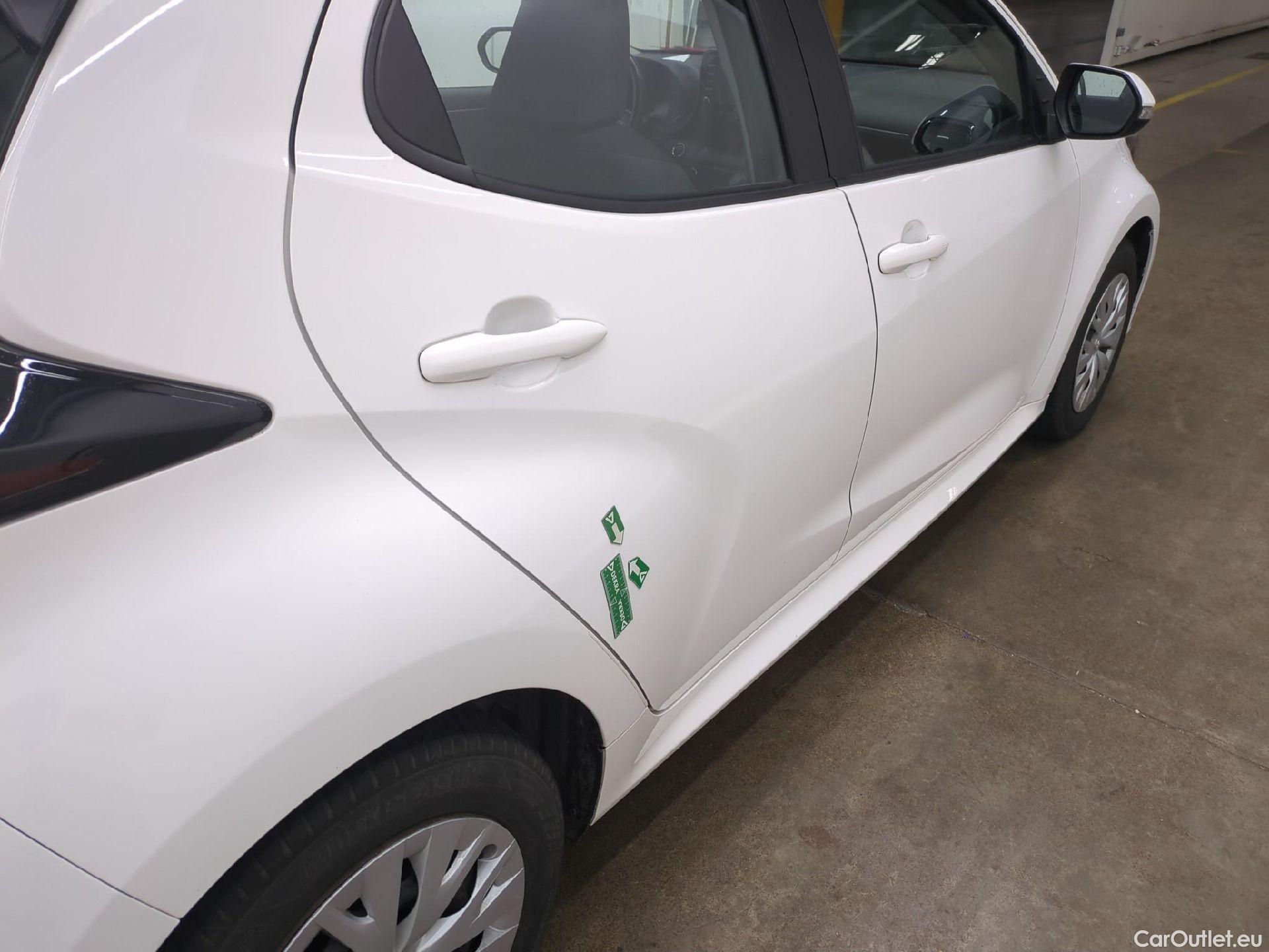  Toyota  Yaris TOYOTA  Hybride / 2019 / 5P / Berline Hybride 116h Dynamic Business Beyond Zer #8