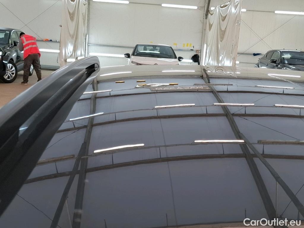  Volkswagen  Tiguan VOLKSWAGEN  / 2020 / 5P / SUV 1.4 eHybrid 245 DSG6 Life Business #15