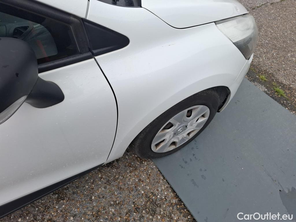  Renault  Clio RENAULT  Société VU 5p Berline Air dCi 75 #16