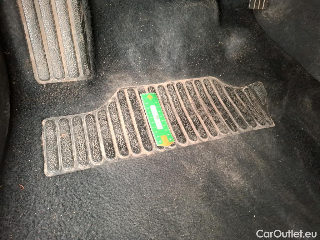  Renault  Clio RENAULT  Société VU 5p Berline Air dCi 75 #14