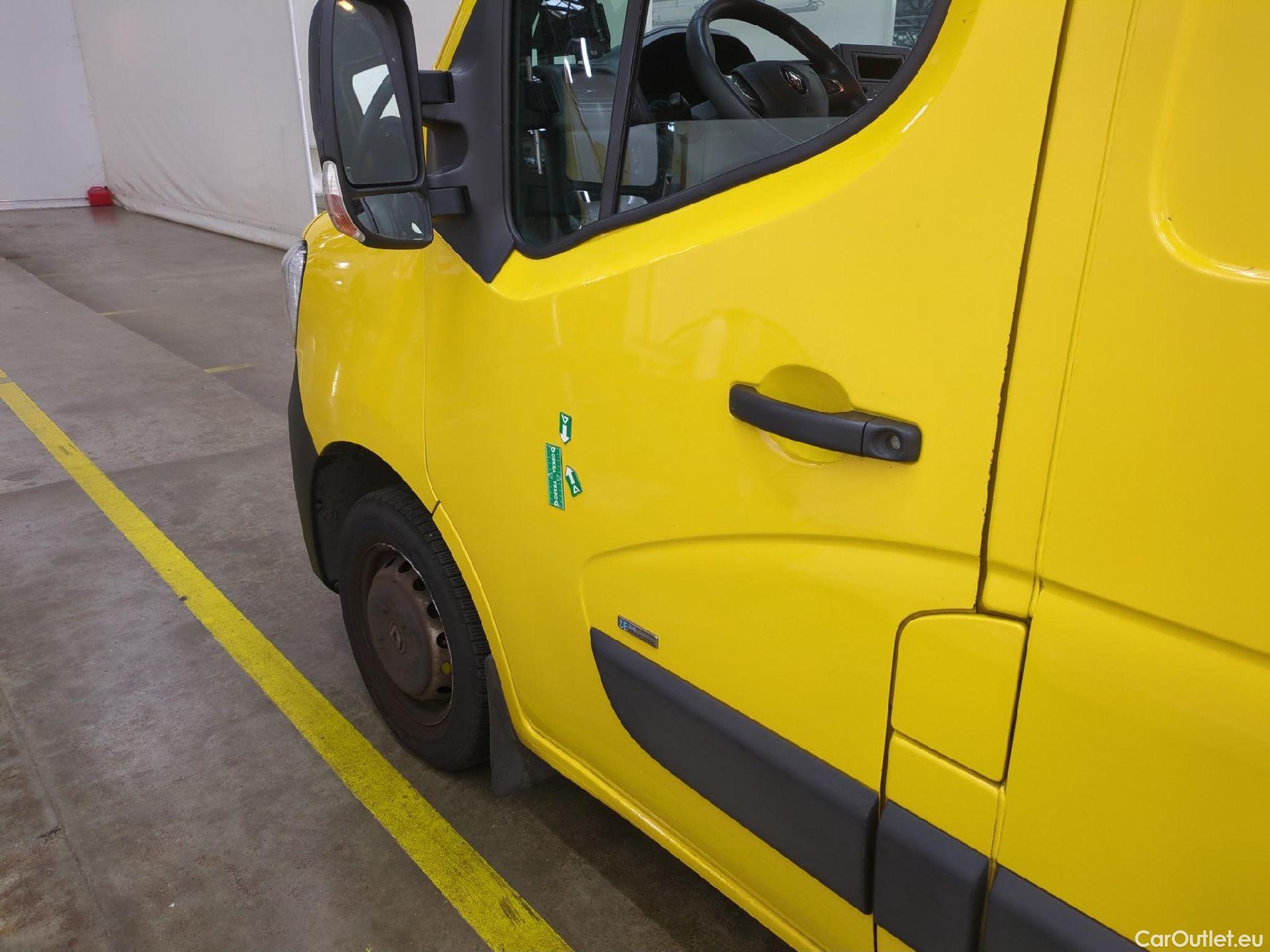  Renault  Master RENAULT  / 2019 / 4P / Fourgon tôlé FG Z.E.Tr CF F3100 L2H2 R75 AI - 19 #15