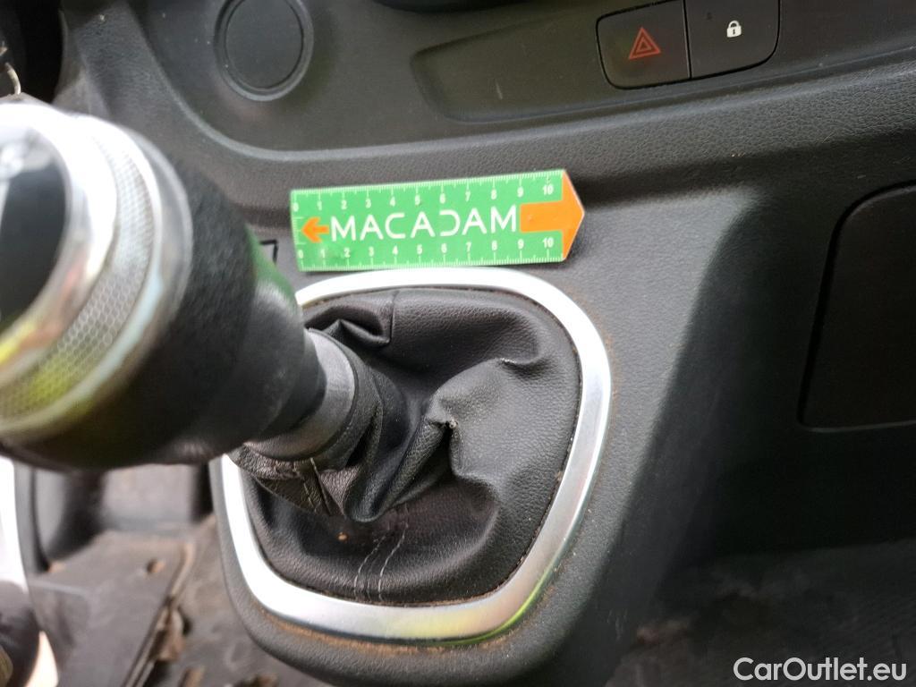  Renault  Trafic RENAULT  VU 4p Fourgon FG GCF L2H1 1300 dCi 120 #27