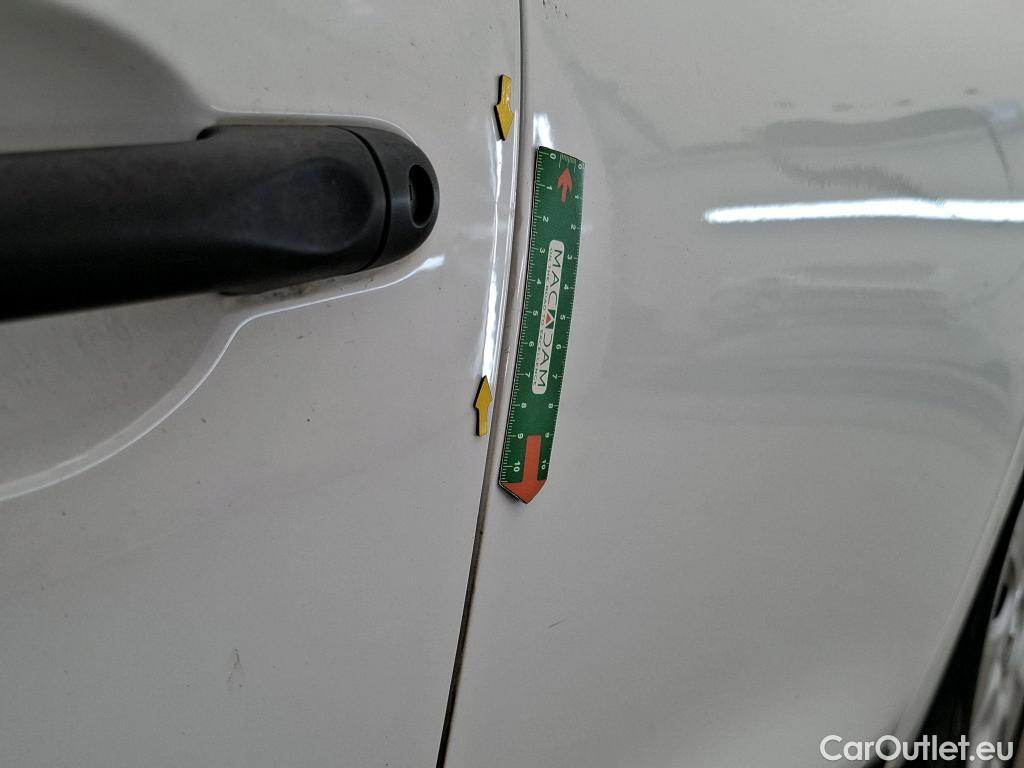  Renault  Clio RENAULT  Société VU 5p Berline Air dCi 75 #2
