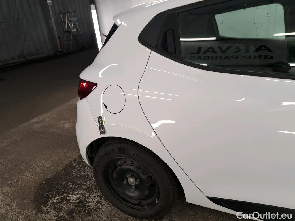  Renault  Clio  IV Air MediaNav 1.5 dCi 75CV BVM5 E6 #7