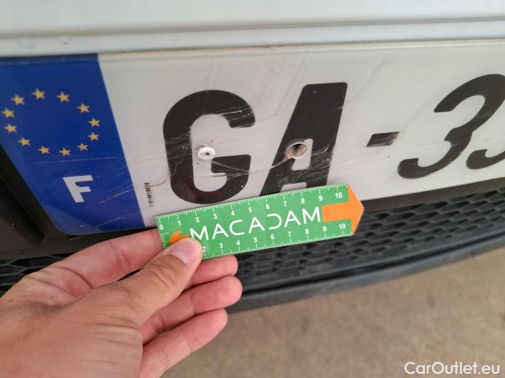  Renault  Trafic RENAULT  VU 4p Fourgon FG GCF L2H1 1300 dCi 120 #37