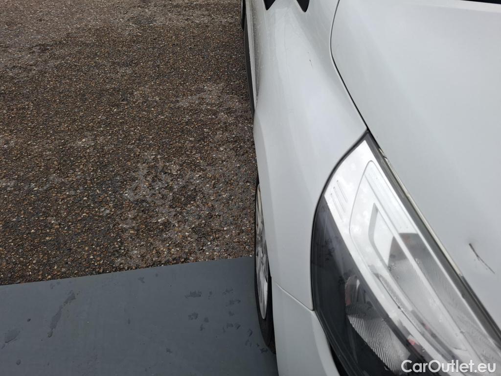  Renault  Clio RENAULT  Société VU 5p Berline Air dCi 75 #18