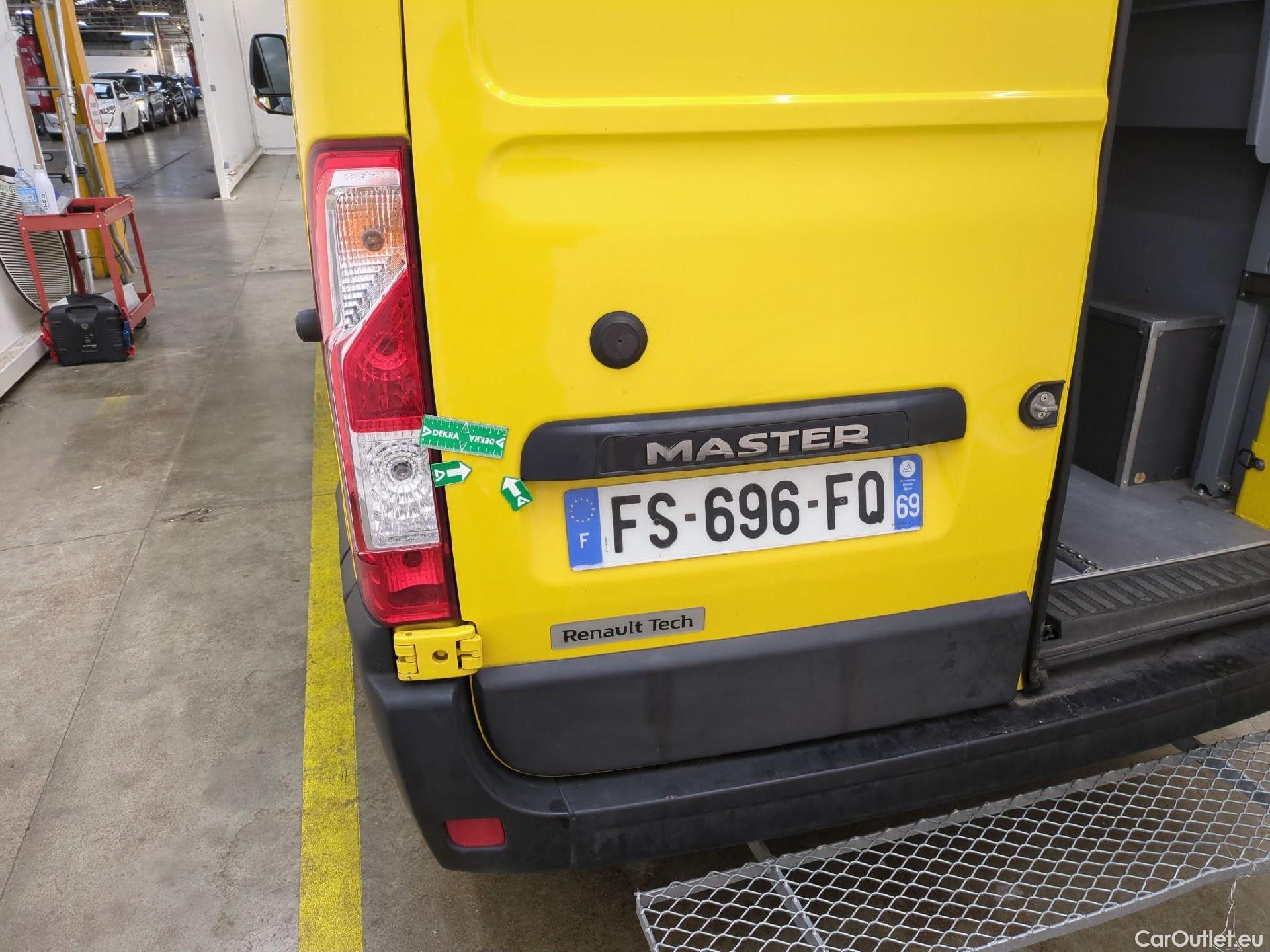  Renault  Master RENAULT  / 2019 / 4P / Fourgon tôlé FG Z.E.Tr CF F3100 L2H2 R75 AI - 19 #32