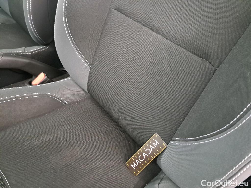  Renault  Clio  IV Air MediaNav 1.5 dCi 75CV BVM5 E6 #15