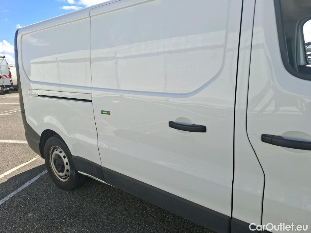  Renault  Trafic  Fourgon L2H1 3T Grand Confort 2.0 dCi 130CV BVM6 E6d #38