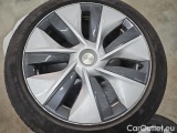  Tesla  Model Y Long Range Dual Motor AWD #19