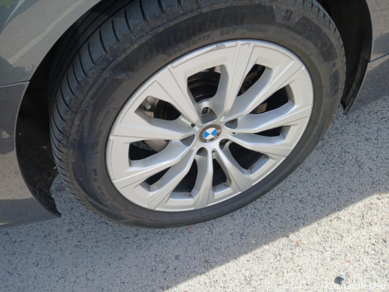  Bmw  Serie 3 BMW  / 2019 / 5P / familiar 318d Auto.Touring #12