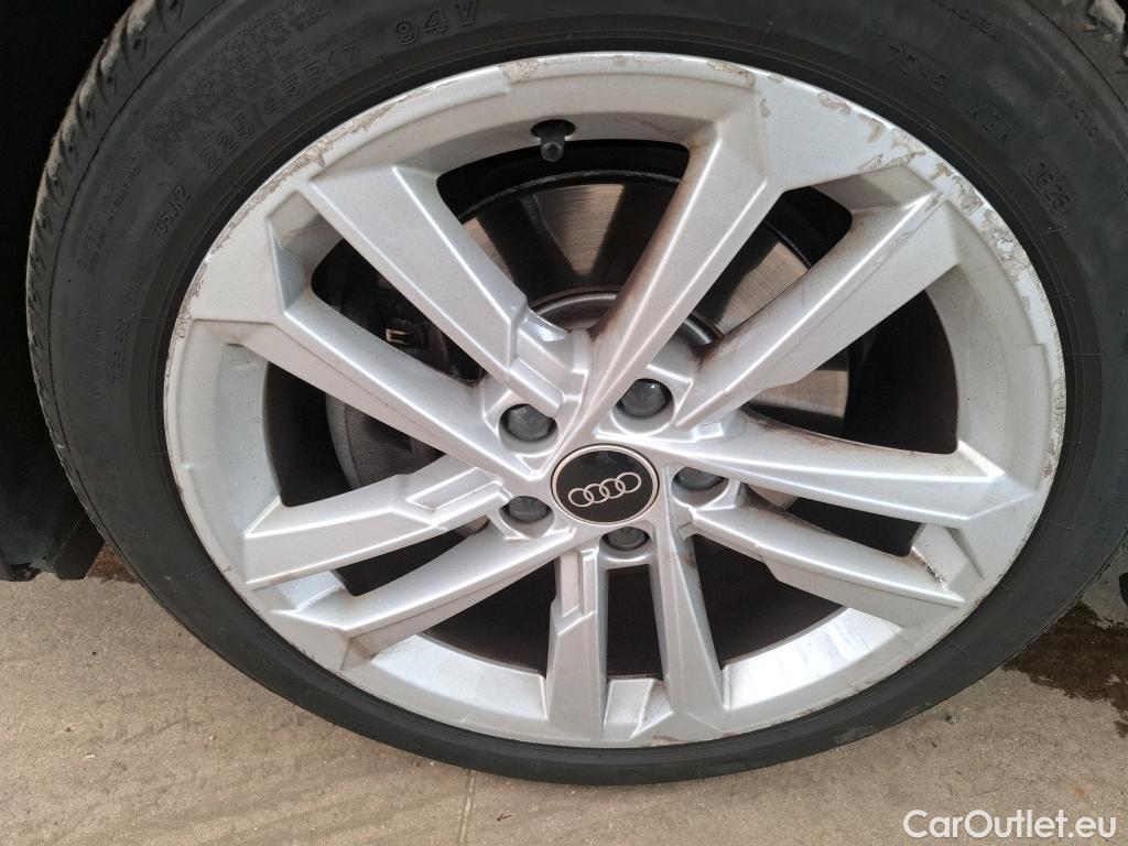  Audi  A3 AUDI  Sportback / 2020 / 5P / Berline 40 TFSI e 204 S Tronic Business Line #40