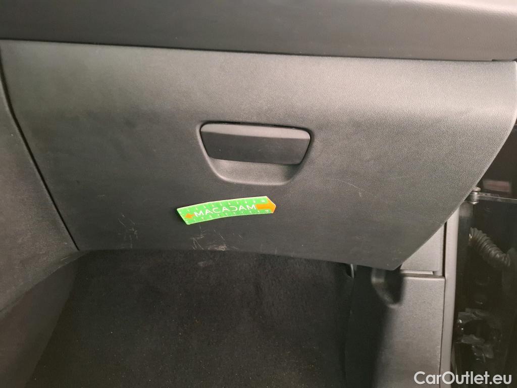  Peugeot  208  Affaire Premium Pack 1.6 HDi 75CV BVM5 E6 #25
