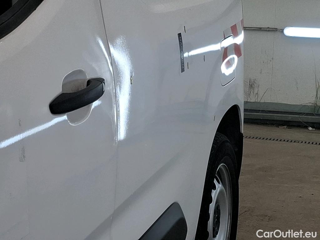  Citroen  Berlingo  Fourgon Worker M 1000 1.2 PureTech 130CV BVA8 E6d #19