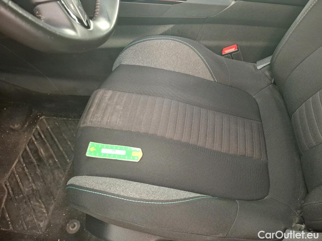  Peugeot  3008  II Active Pack 1.5 HDi 130CV BVA8 E6d #13