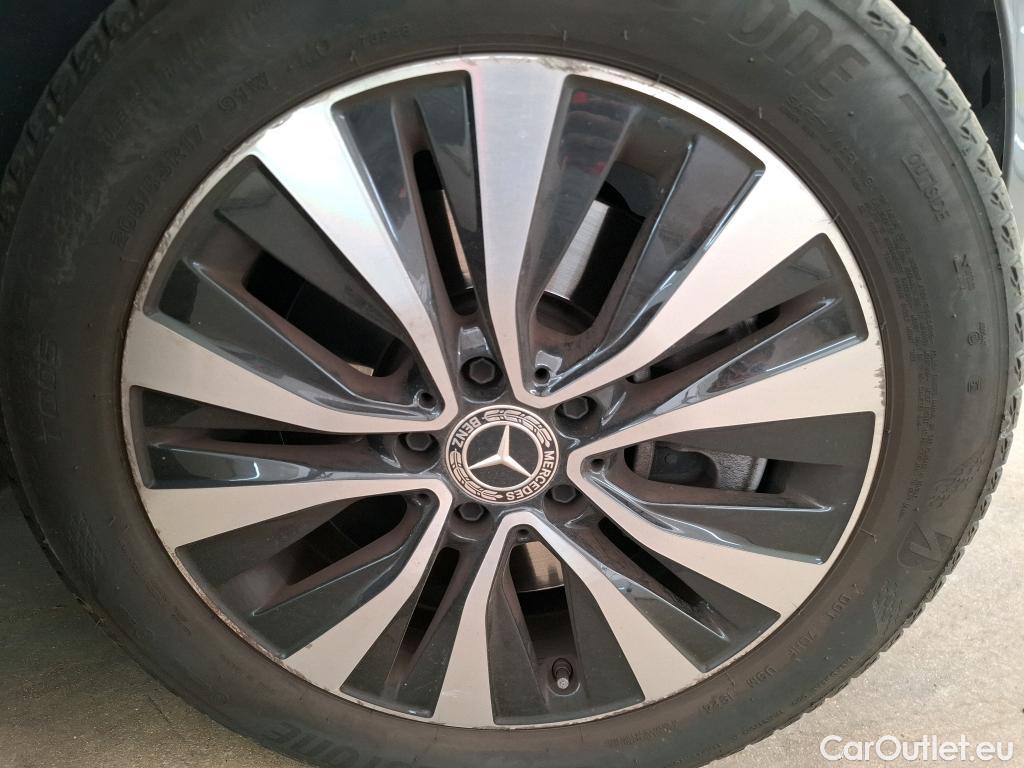  Mercedes  A-Klasse Classe A Compact 2018 5P Berline A 250 e Business Line 8G DCT
 #8