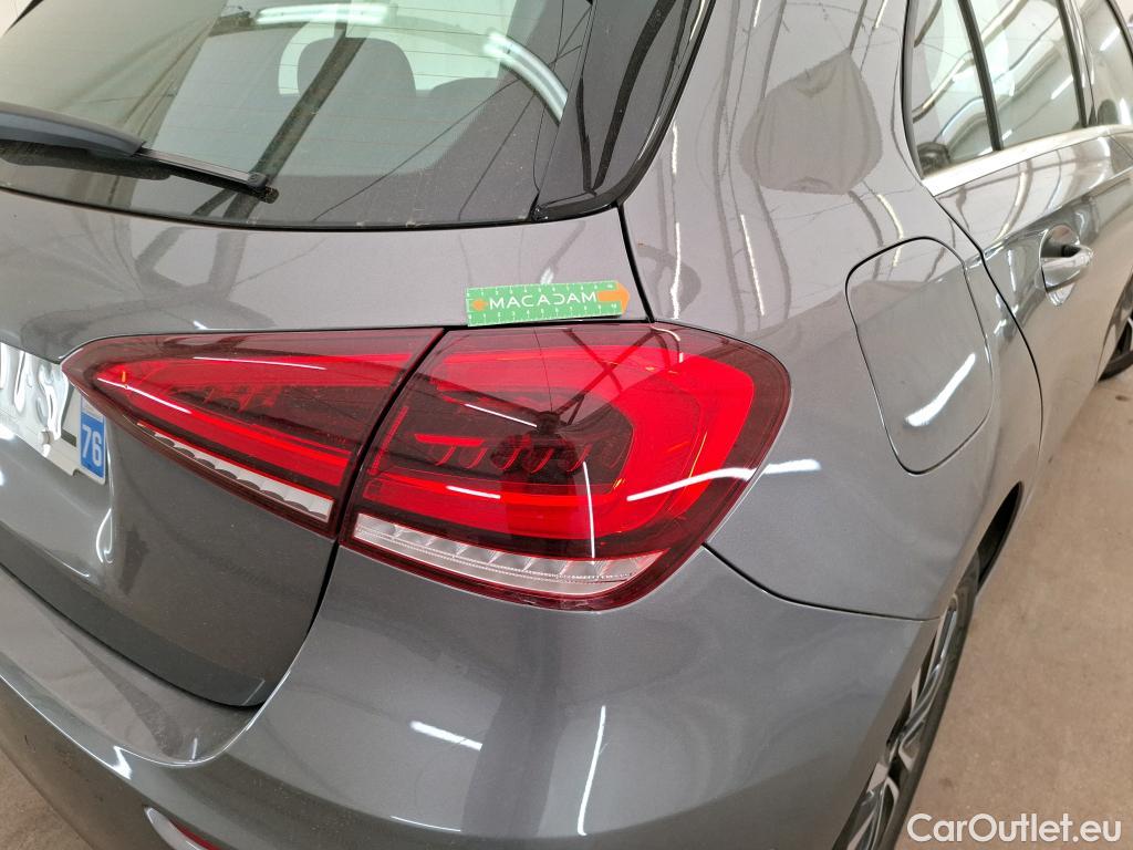  Mercedes  A-Klasse Classe A Compact 2018 5P Berline A 250 e Business Line 8G DCT
 #3