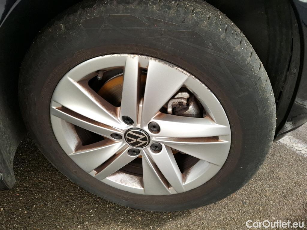  Volkswagen  Golf  VOLKSWAGEN / 2020 / 5P / Berline 2.0 TDI SCR 115 DSG7 Life Busi 1st #33