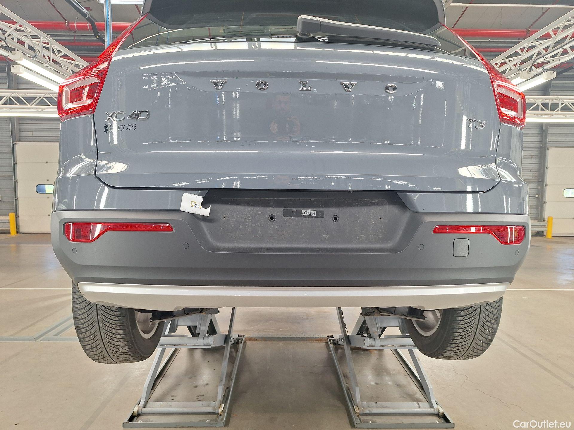  Volvo  XC 40 Volvo, XC40 '17, Volvo XC40 T3 Momentum Pro 5d #50