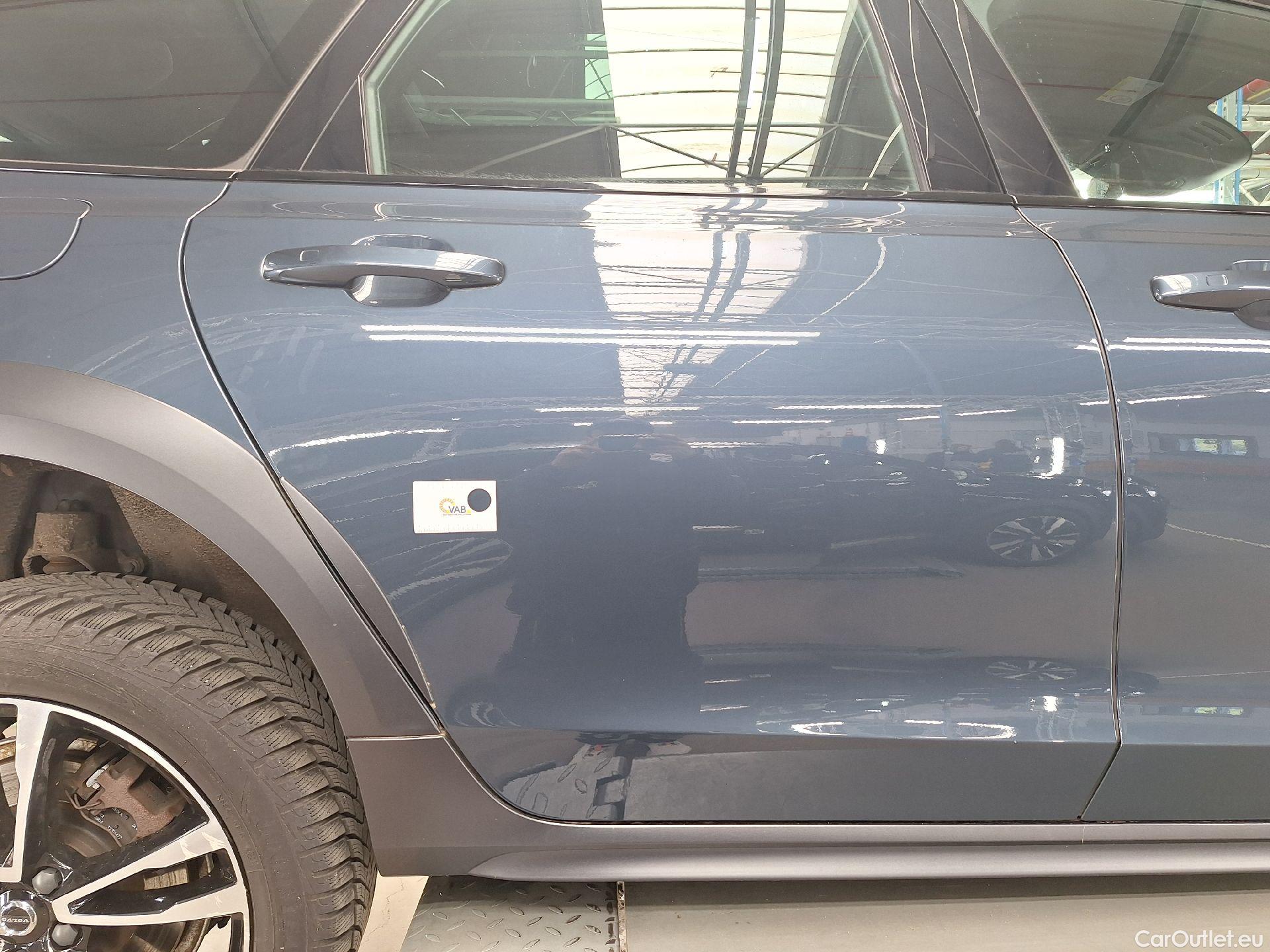  Volvo  V90 Volvo,  Cr.Country FL'20, Volvo  Cross Country B4 D 4x4 Geartr. Cross Cou #44