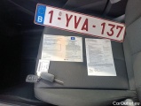 Audi  Q3 Audi  35 TDI S Tronic Business Edition 5d #4