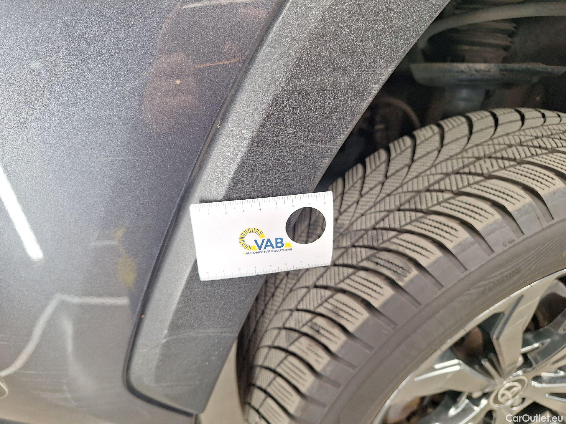 Toyota  RAV4 Toyota,  '18, Toyota  2.5 Hybrid Lithium Dynamic Plus CVT 5d #19