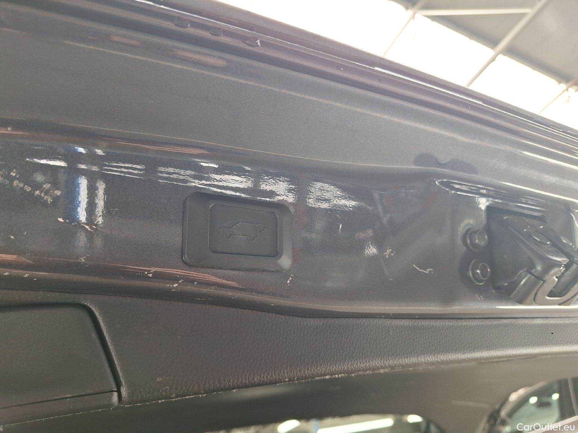  Toyota  RAV4 Toyota,  '18, Toyota  2.5 Hybrid Lithium Dynamic Plus CVT 5d #13