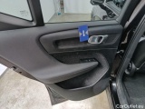  Volvo  XC 40 Volvo XC40 D3 Geartronic Momentum Pro 5d #103