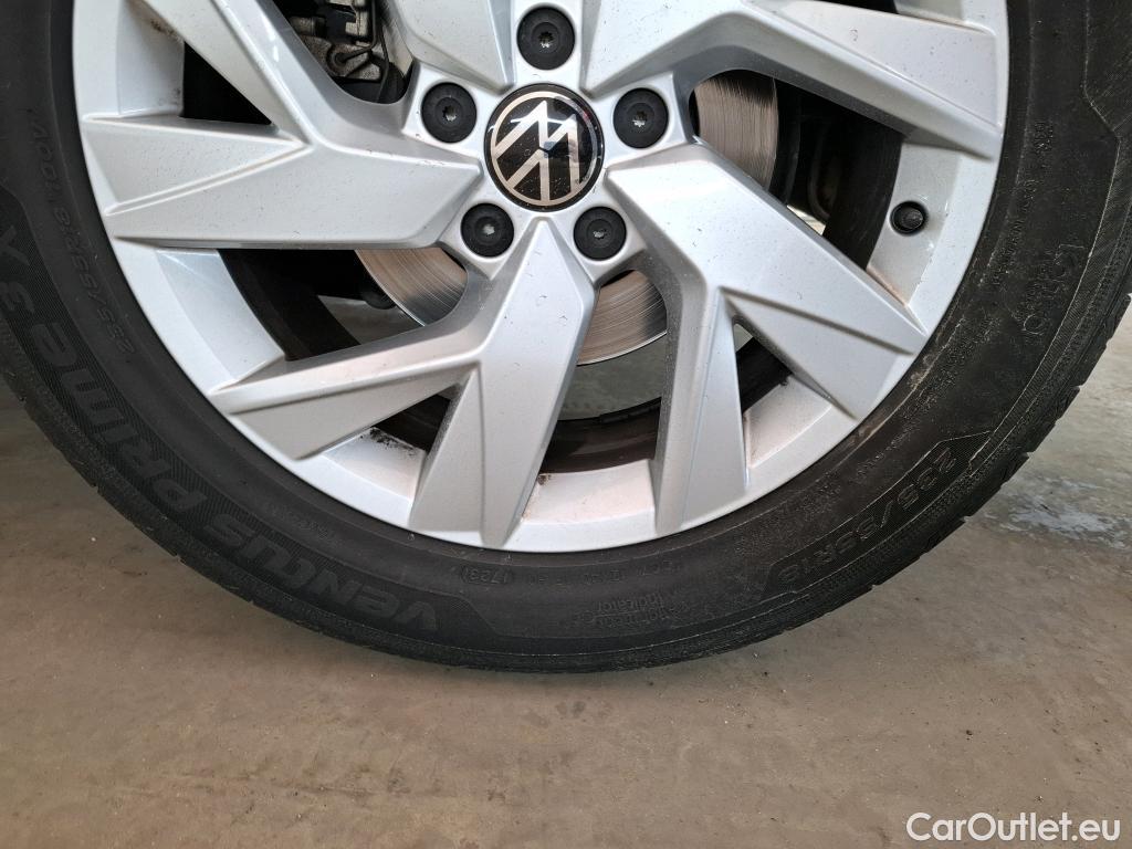  Volkswagen  Tiguan VOLKSWAGEN  / 2020 / 5P / SUV 2.0 TDI 150 DSG7 Elegance #14