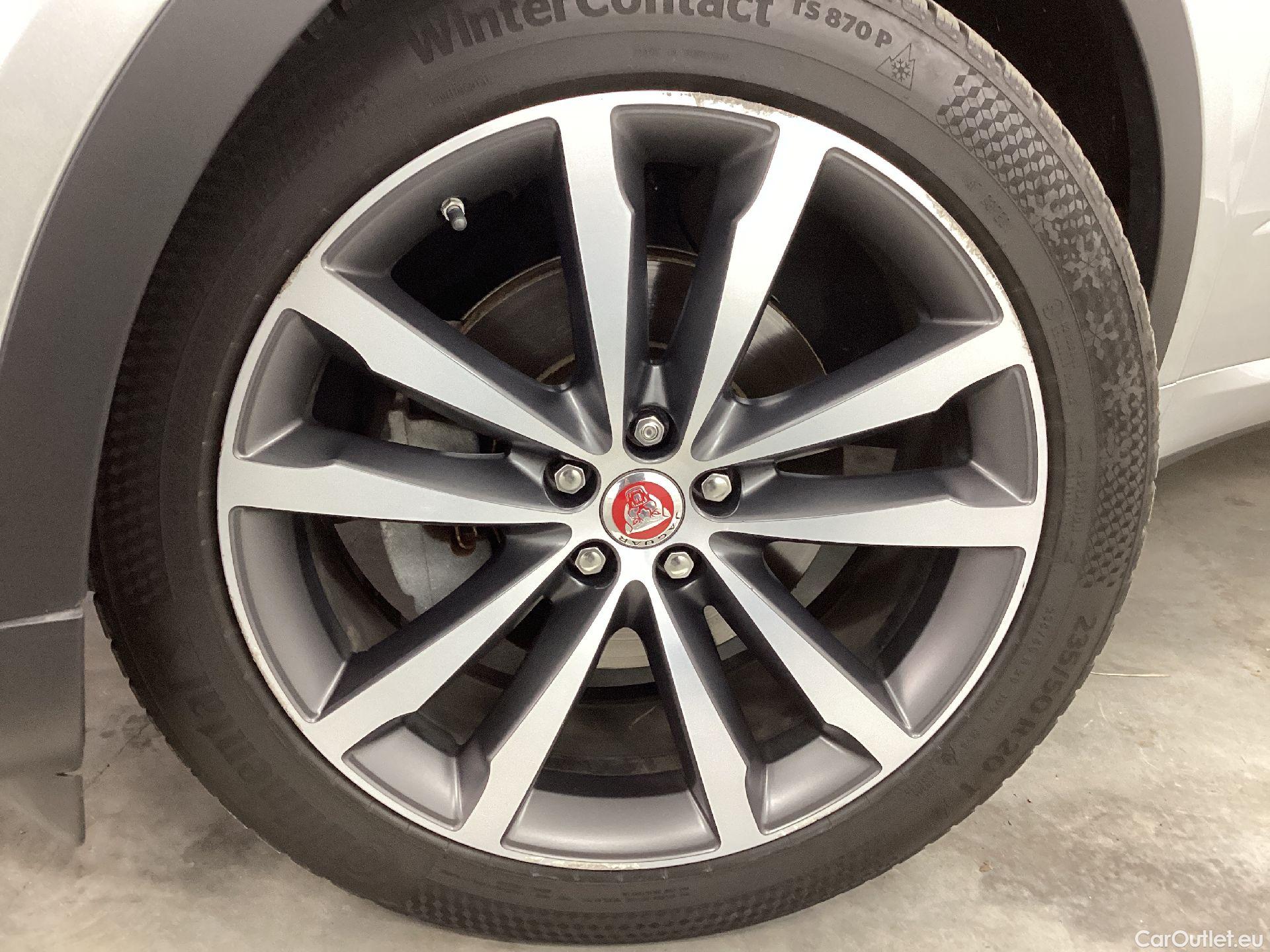  Jaguar  E-PACE Jaguar,  '17, Jaguar  D150 Aut. AWD R-Dynamic S 5d #5