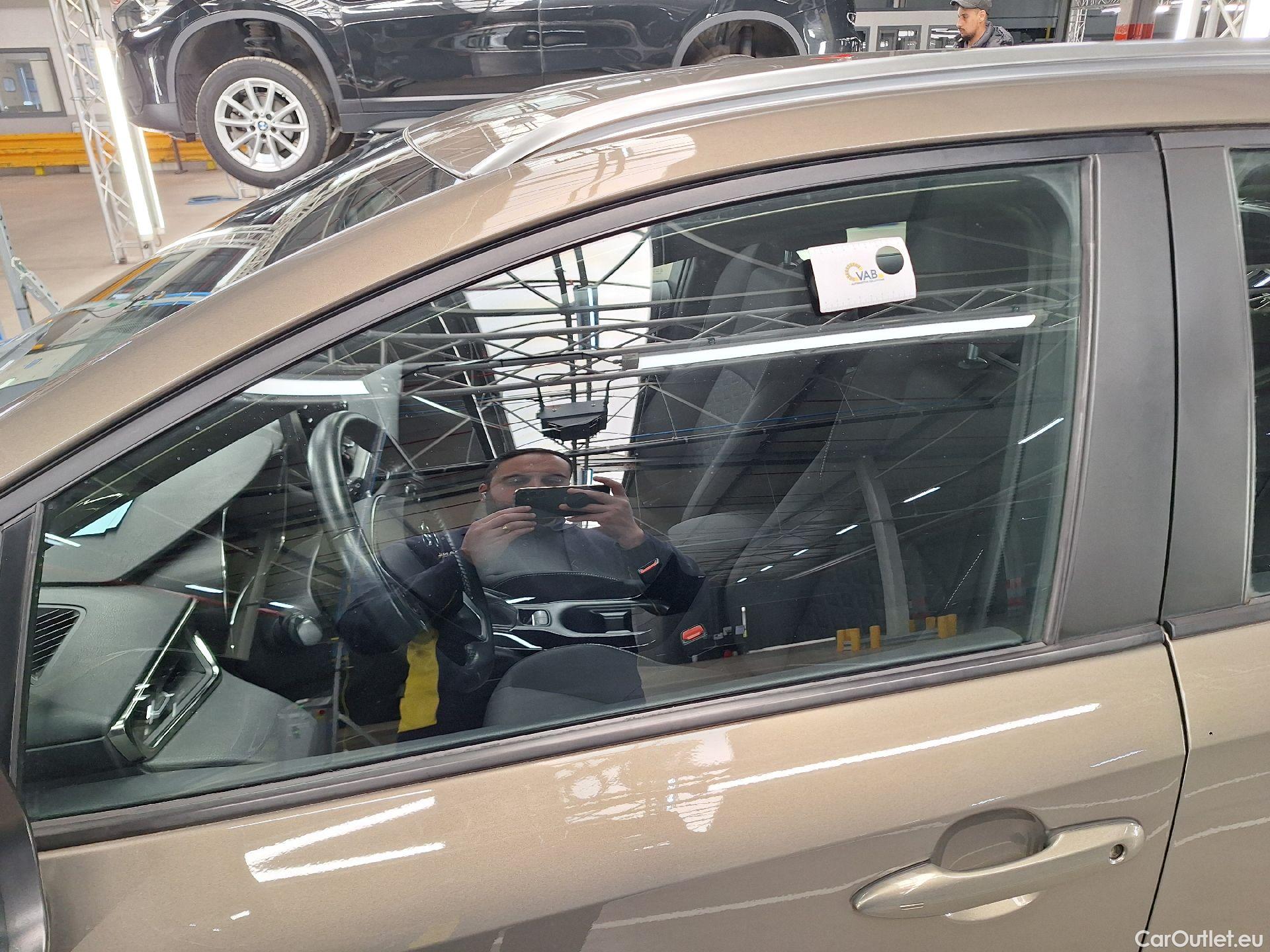  Toyota  Corolla Toyota,  TS '19, Toyota  Touring Sports 1.8 Hybrid Dynamic e #5