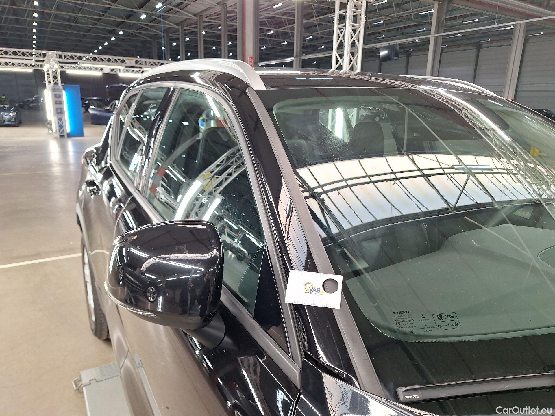  Volvo  XC 40 Volvo, XC40 '17, Volvo XC40 T3 Momentum Pro 5d #30