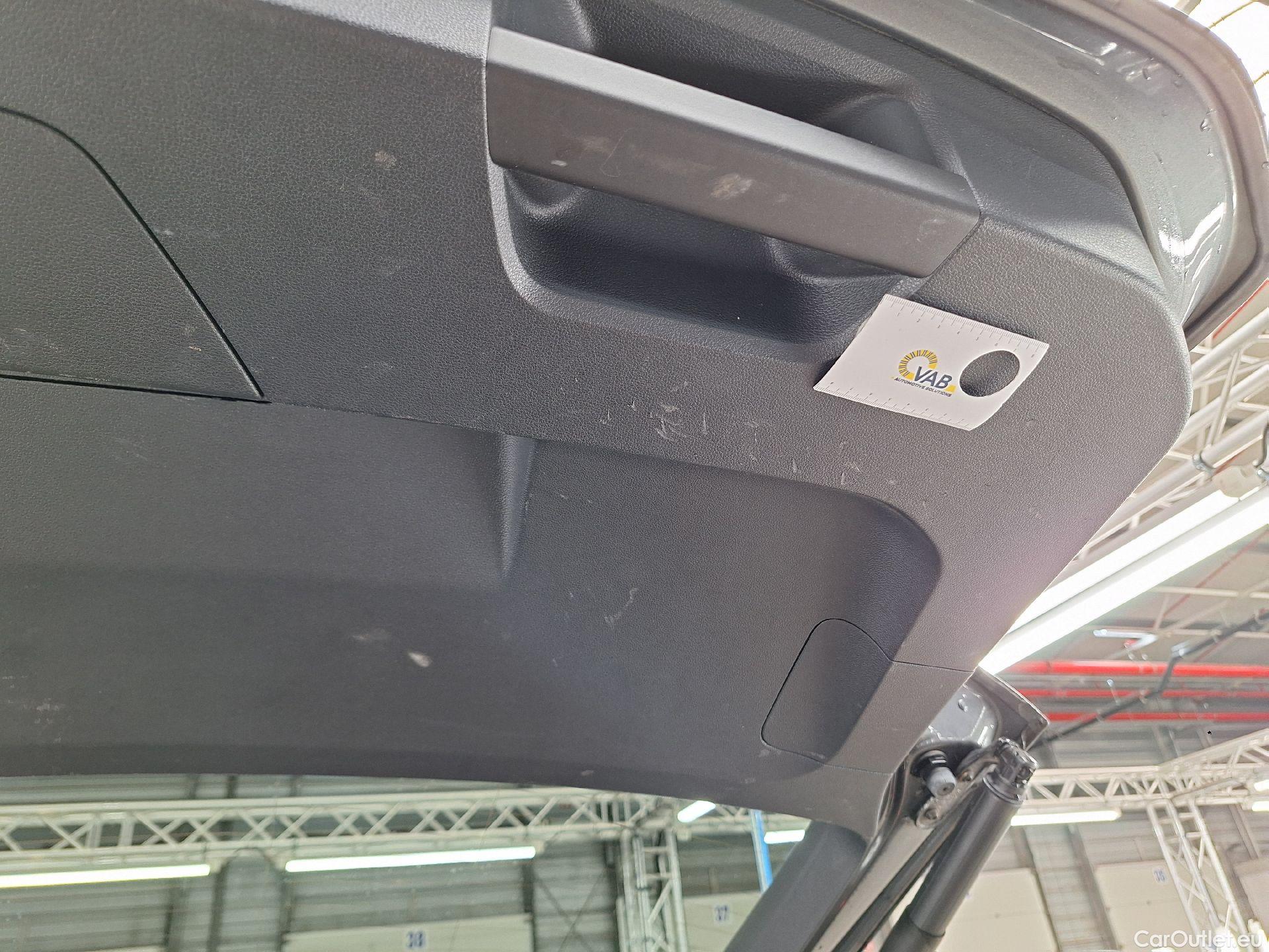  Volkswagen  Touran VW,  '15, Volkswagen  1.5 TSi Trendline DSG 5d #52