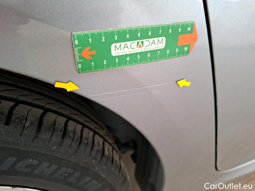  Peugeot  208  Allure Pack 1.2 PureTech 100CV BVM6 E6d #3