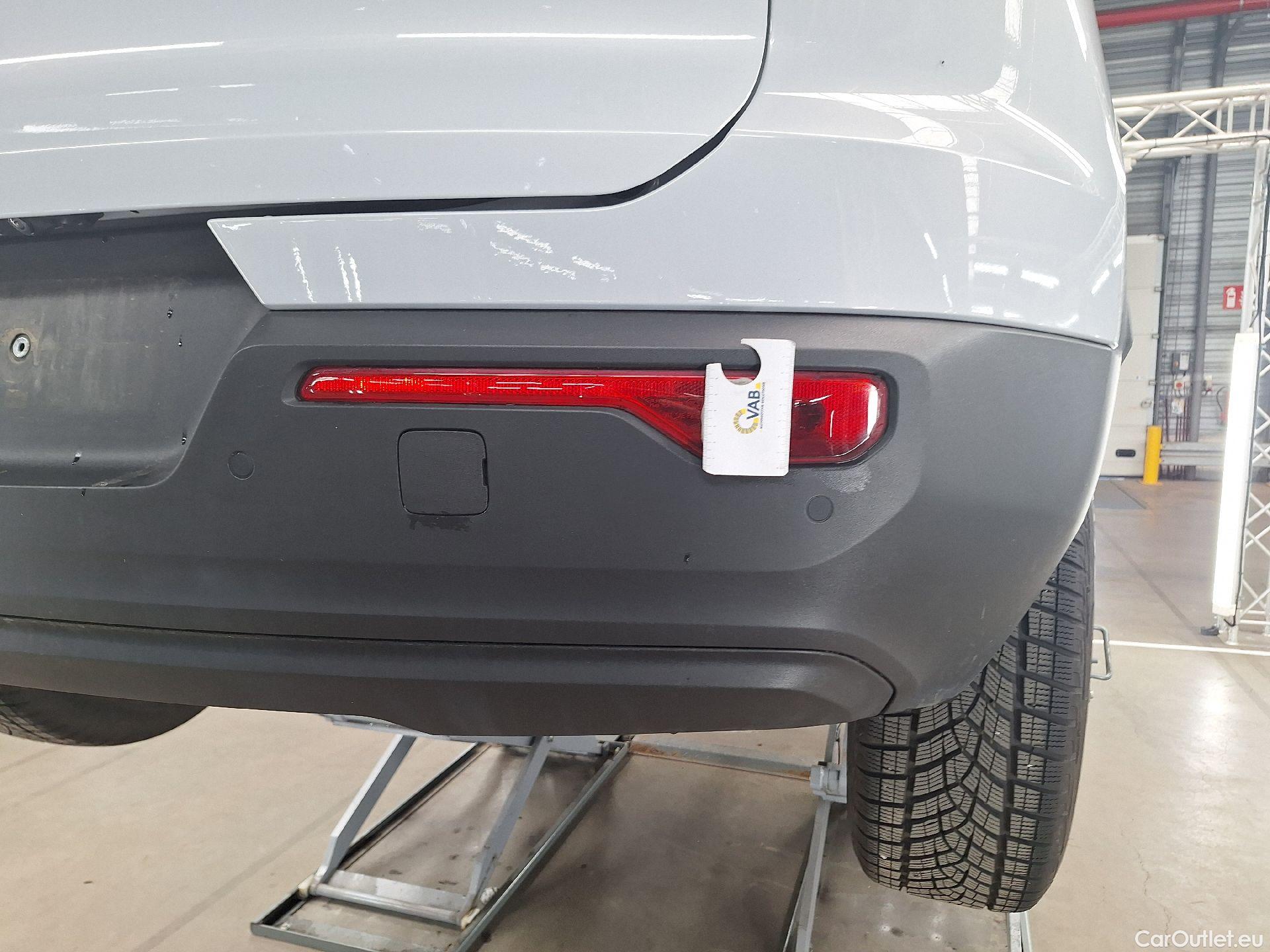  Volvo  XC 40 Volvo, XC40 '17, Volvo XC40 T2 Momentum Core 5d #7