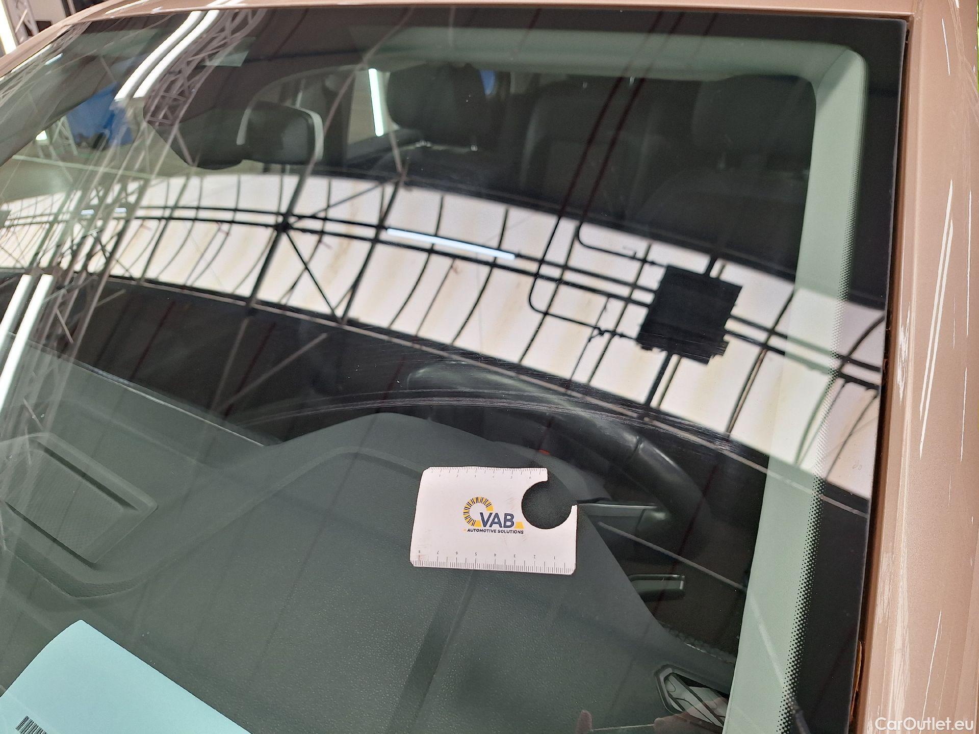  Volkswagen  T-CROSS VW,  '18, Volkswagen  1.0 TSI 81kW Style 5d #24