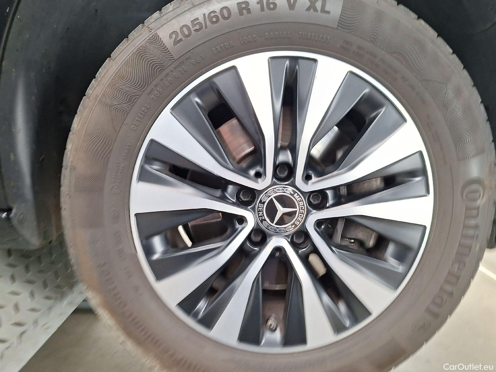  Mercedes  A-Klasse Mercedes, A-Class '18, Mercedes-Benz  A 200 Business Solution 5d #44