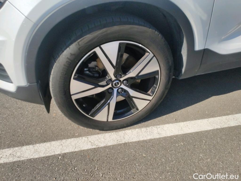  Volvo  XC 40 VOLVO XC40 / 2017 / 5P / todoterreno 1.5 T4 Twin Recharge R-Design Auto #9