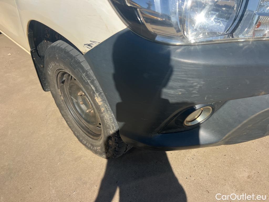  Toyota  Hilux TOYOTA  / 2016 / 4P / pickup 2.4 D-4D Cabina Doble GX #45