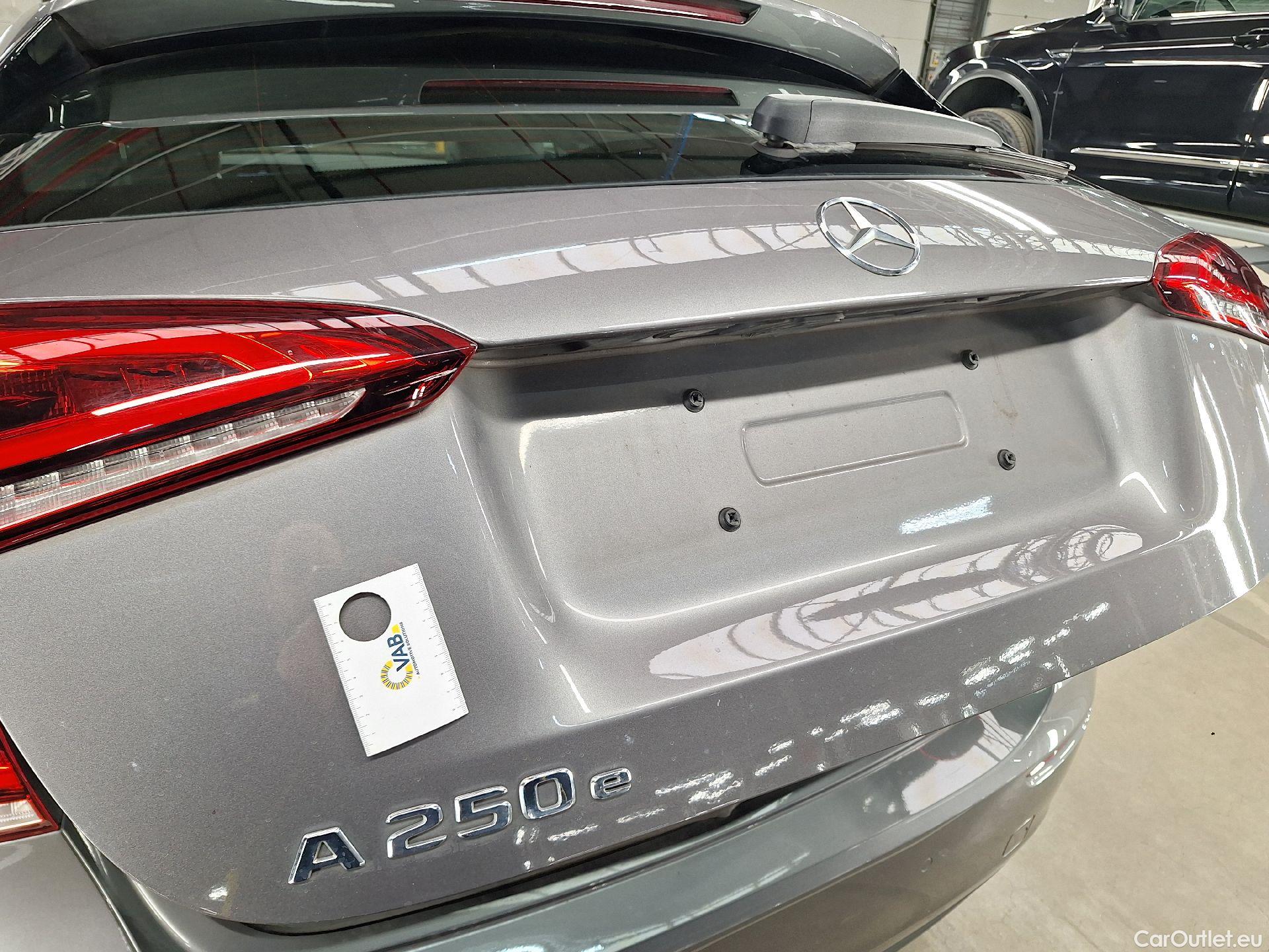  Mercedes  A-Klasse Mercedes, A-Class '18 PHEV, Mercedes-Benz  A 250 e Business Solution 5 #13