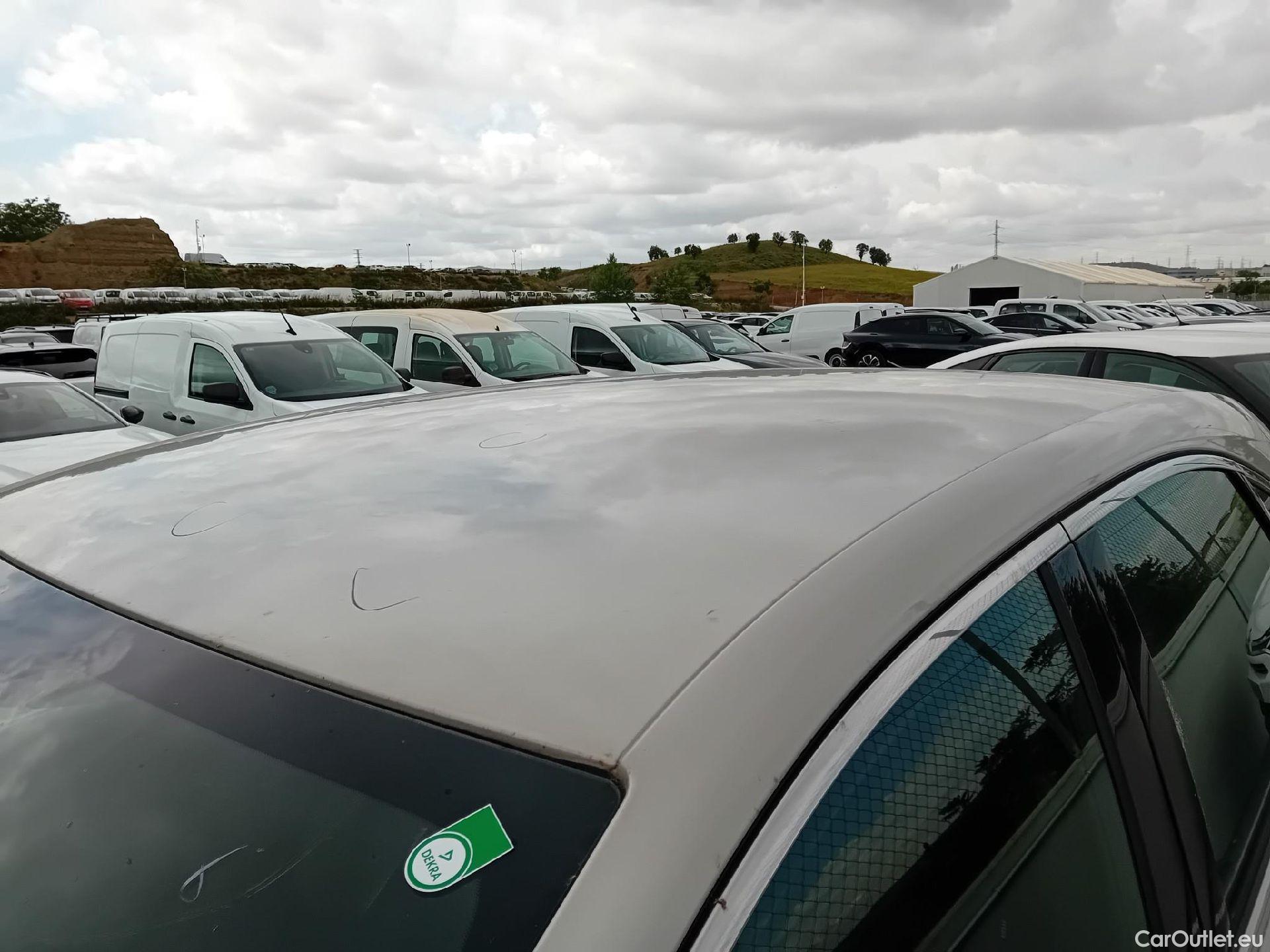  DS  DS7 DS DS 7 Crossback BlueHDi DE 96kW 130 CV Auto. Bastille #18