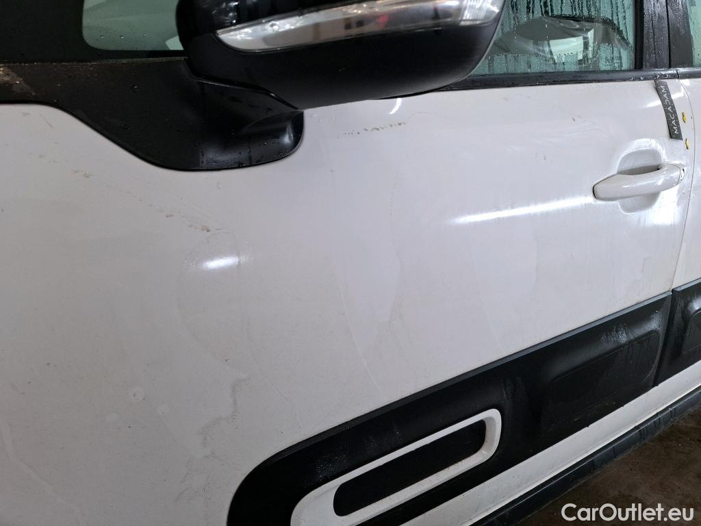  Citroen  C3  Société Feel 1.5 BlueHDI 100CV BVM6 E6dT #1