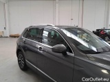  Volkswagen  Tiguan VOLKSWAGEN  / 2016 / 5P / SUV 2.0 TDI SCR 110KW BUSINESS BMT DSG #47