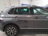  Volkswagen  Tiguan VOLKSWAGEN  / 2016 / 5P / SUV 2.0 TDI SCR 110KW BUSINESS BMT DSG #53
