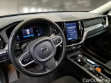  Volvo  XC60 VOLVO  / 2021 / 5P / SUV B4 D AWD AUTOMATICO MOMENTUM PRO #3