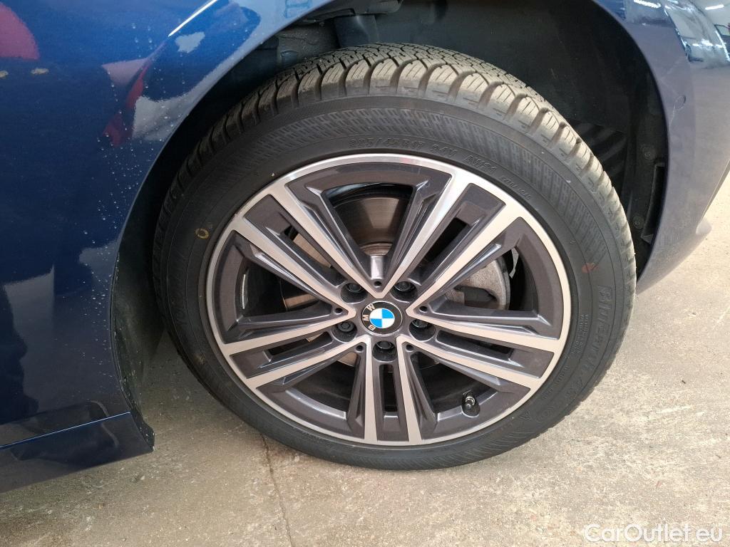  Bmw  Serie 1 BMW Série 1 / 2019 / 5P / Berline 116i DKG7 Business Design #9